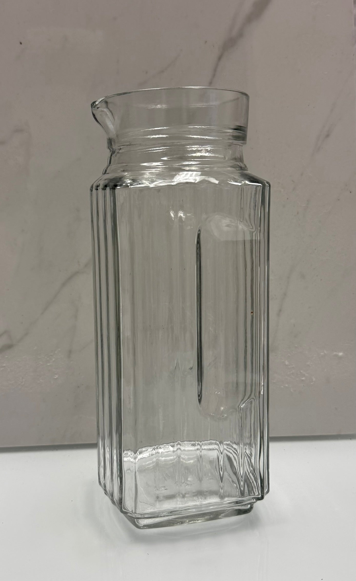 SQUARE GLASS VASE