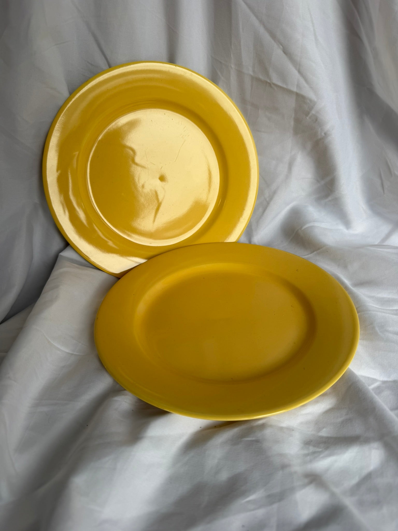 YELLOW ROUND SALAD PLATES SET OF 2