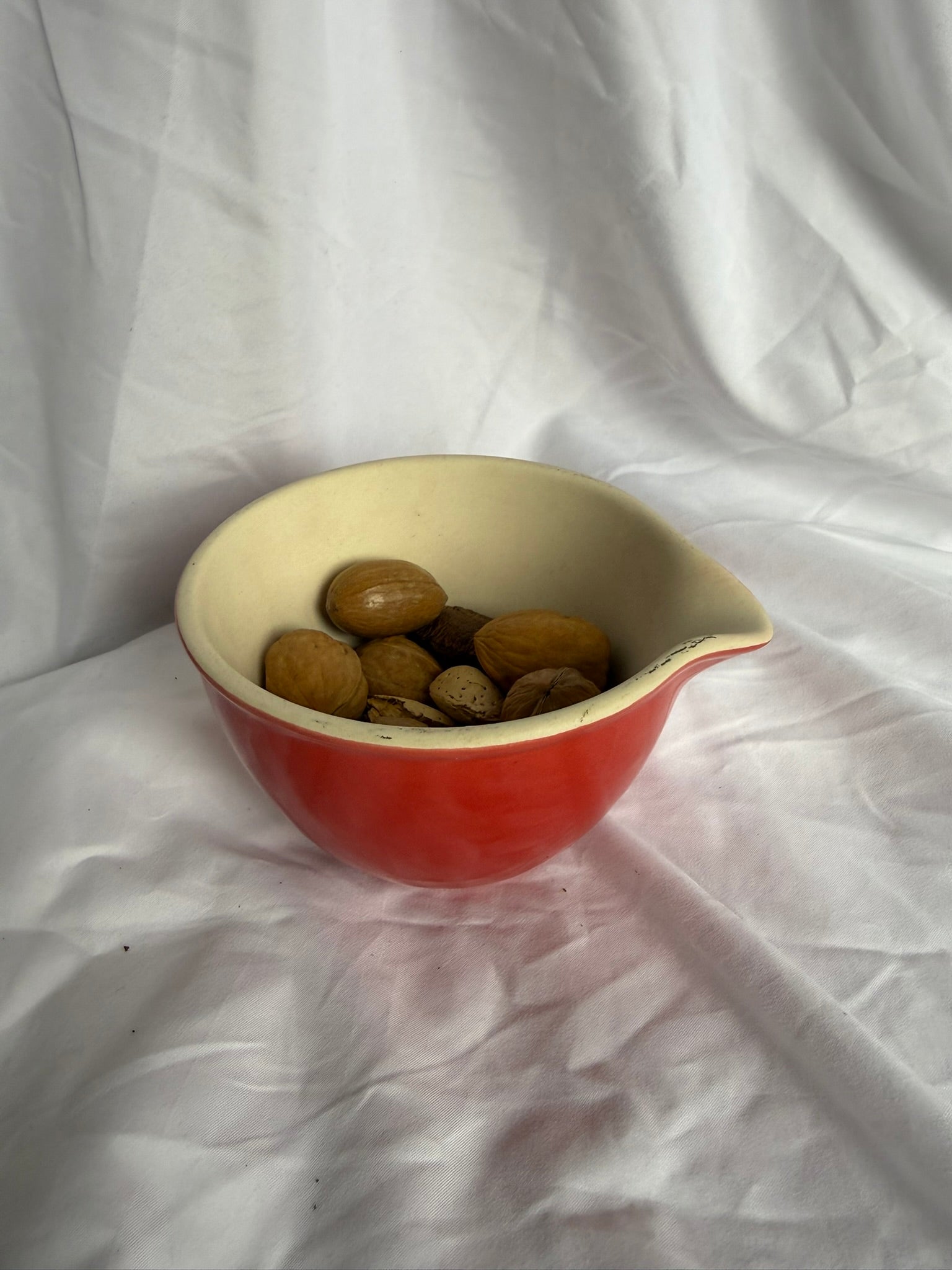 RED BOWL WITH SPOUT