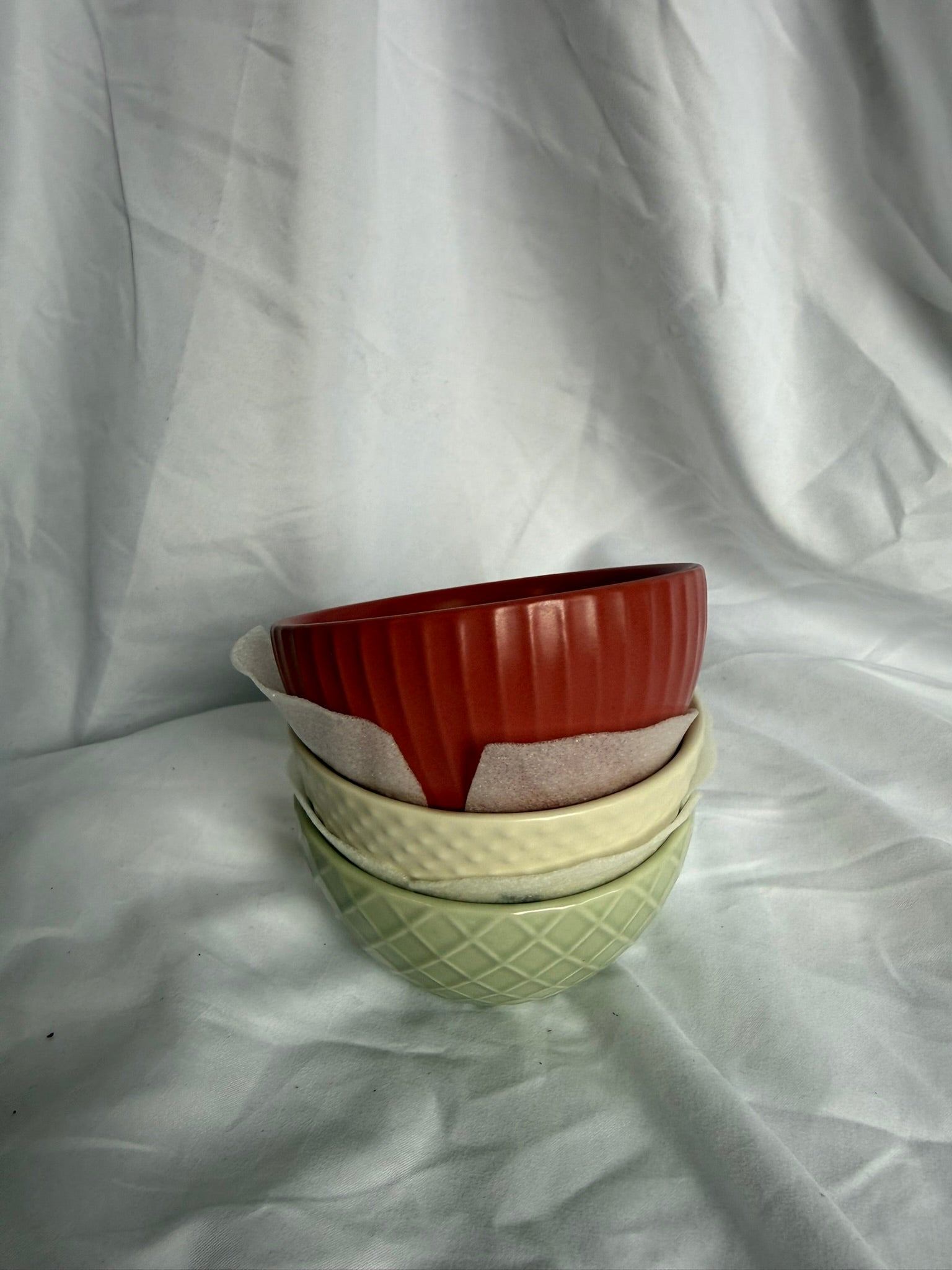 SMALL COLORFUL PINCH BOWLS SET OF 3