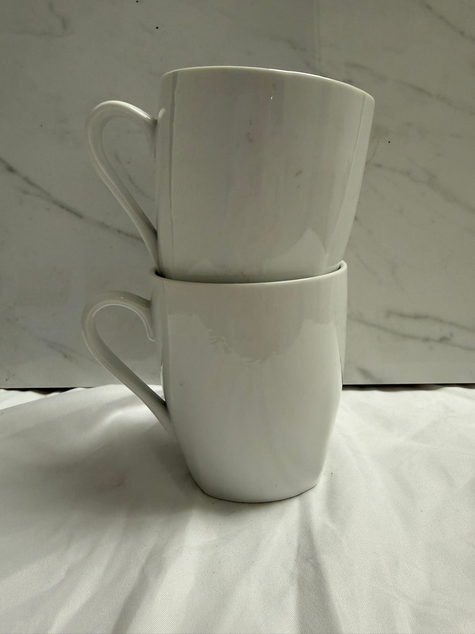 WHITE CLASSIC MUGS SET OF 2