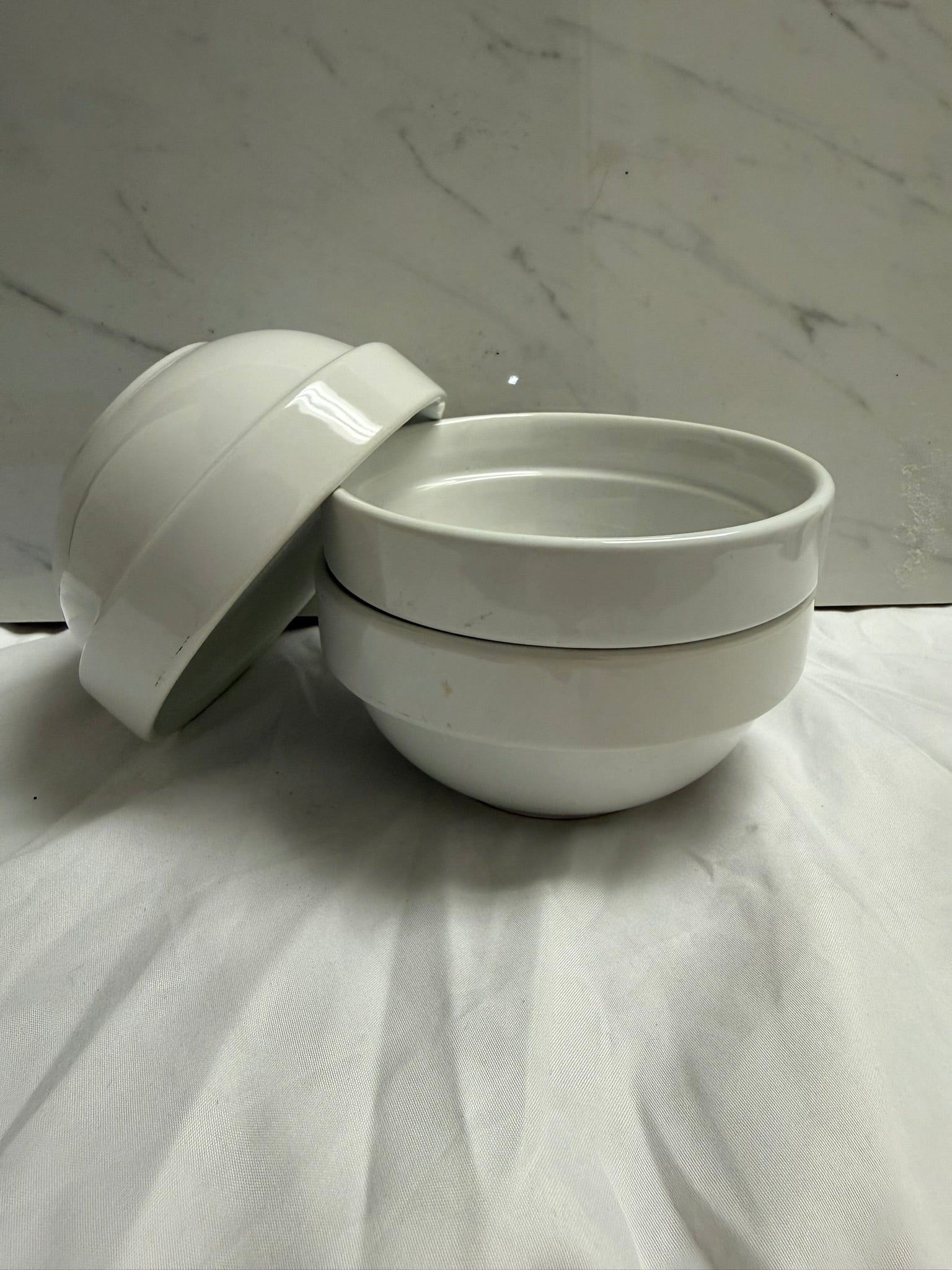 WHITE BOWLS SET OF 3