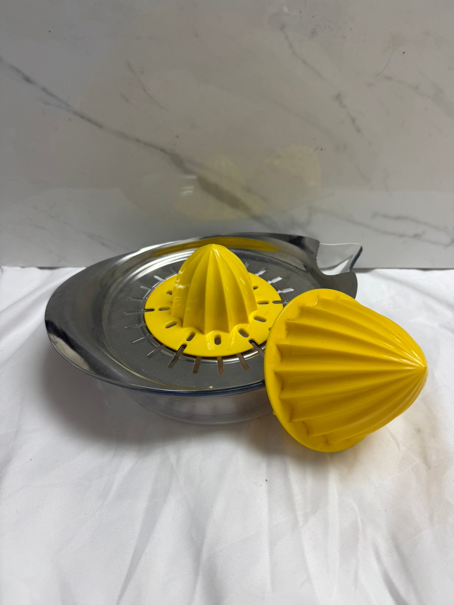 STAINLESS STEEL JUICER