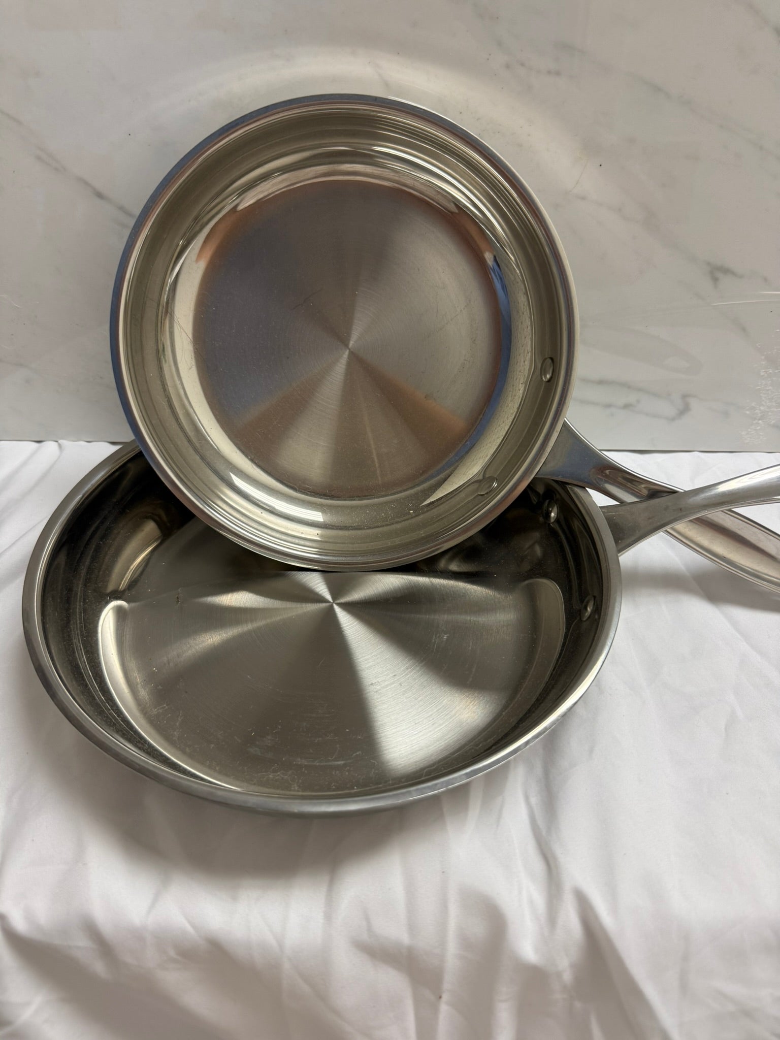 STAINLESS STEELS PANS SET OF 2
