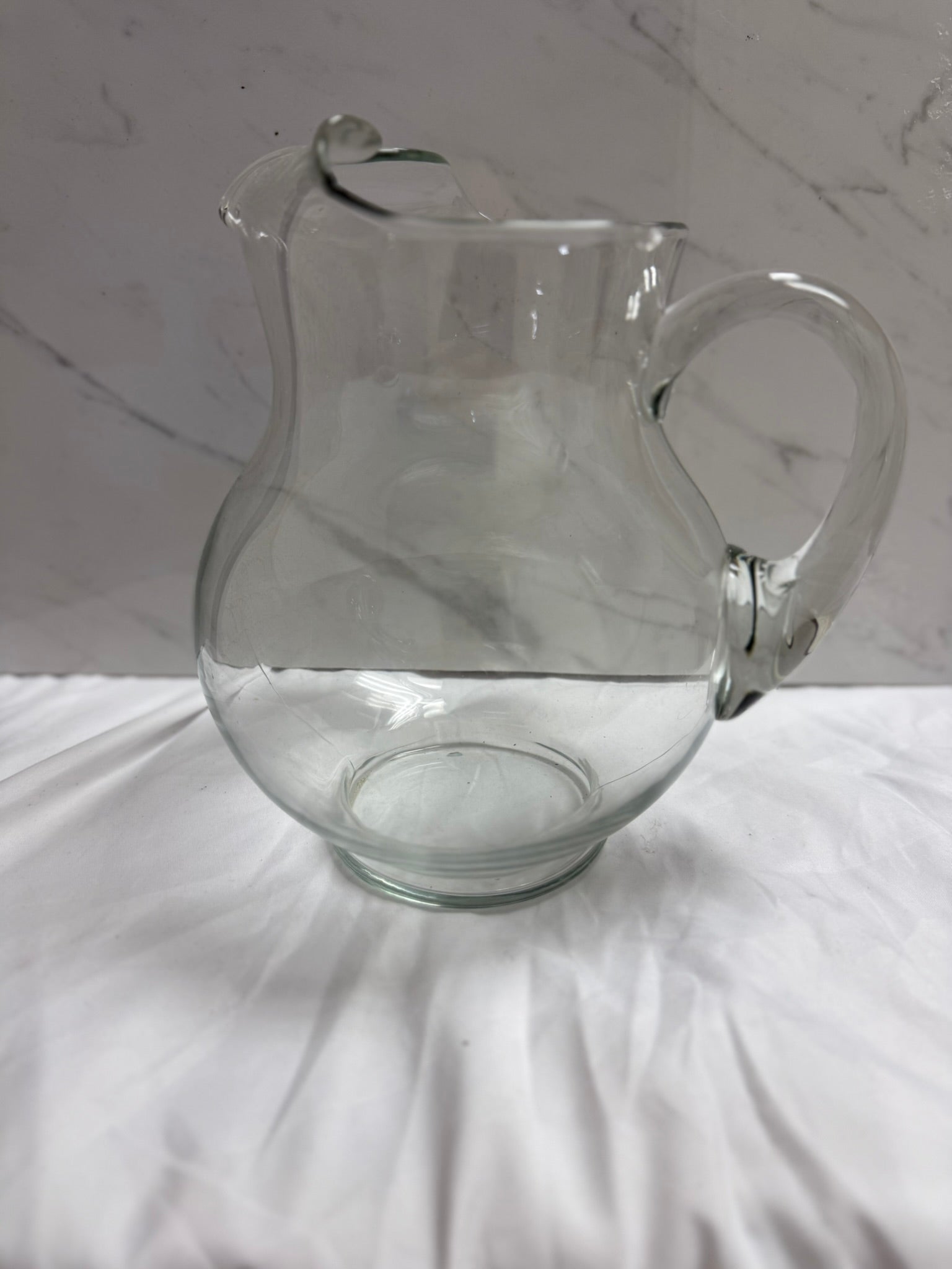 CLEAR GLASS PITCHER