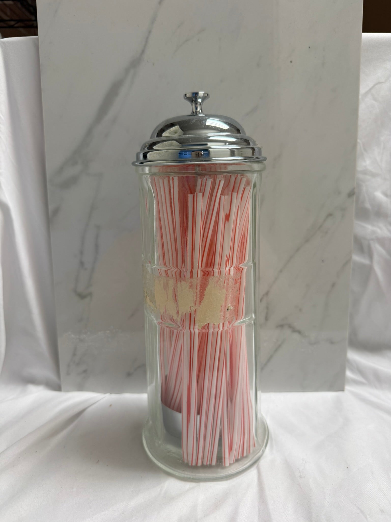 DINER STRAW DISPENSER