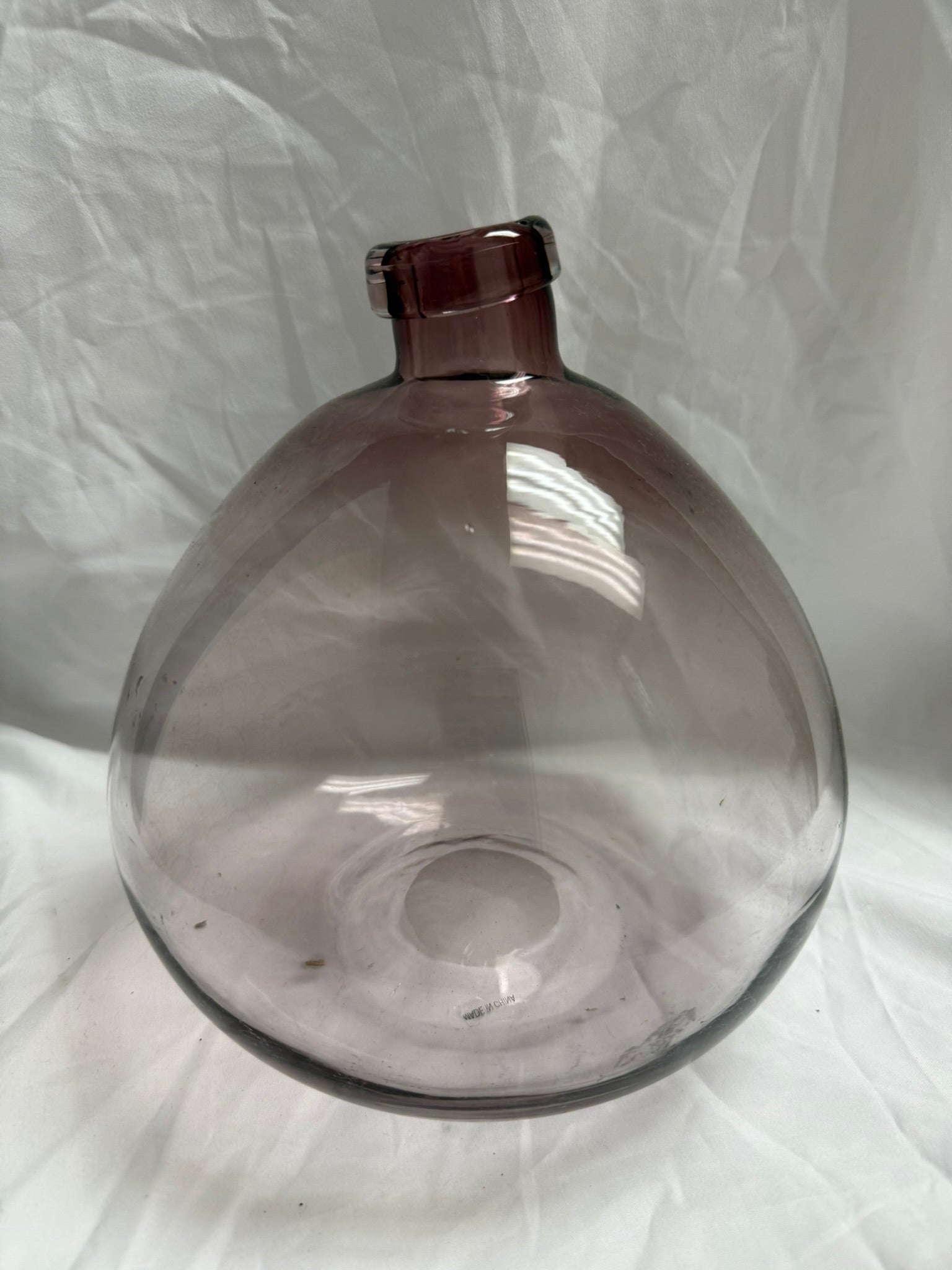ROUND SMOKE COLORED VASE