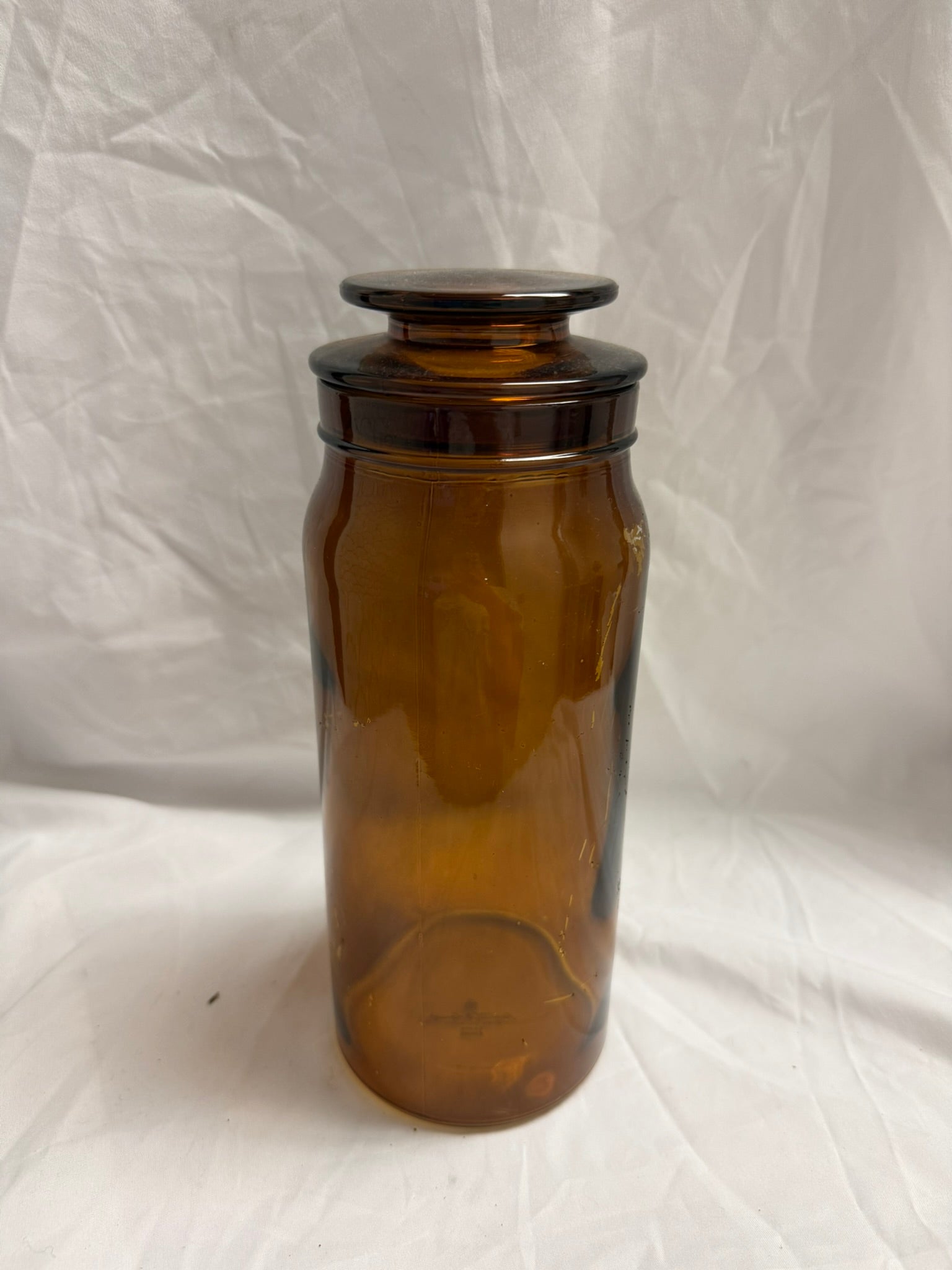RED TABLE VASE