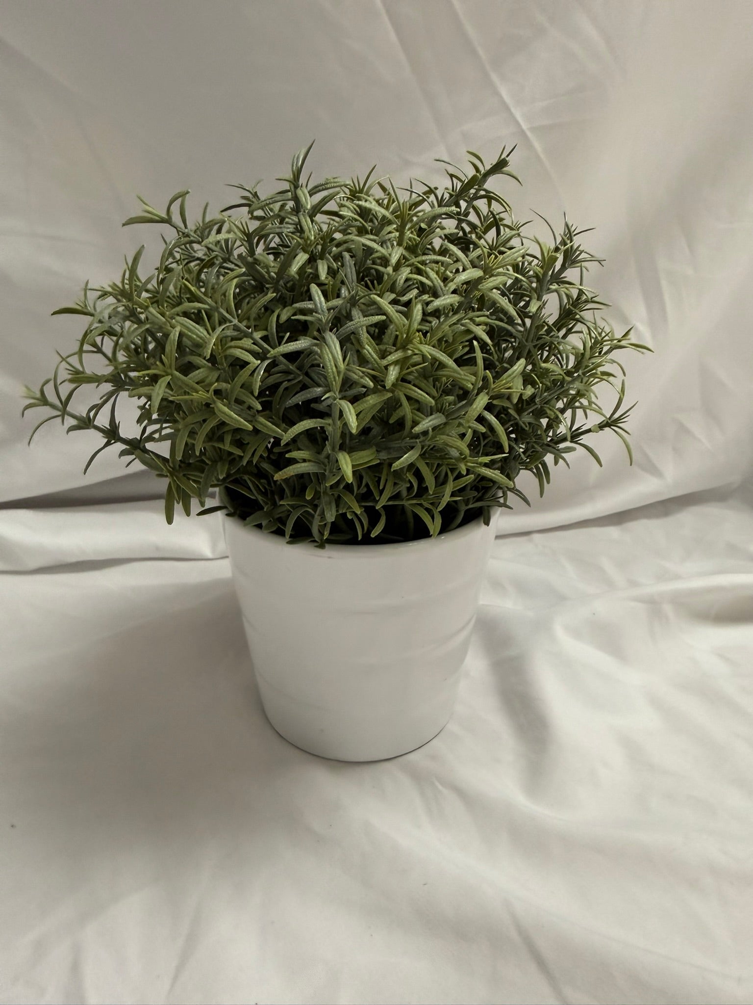 FAUX PLANT IN WHITE POT