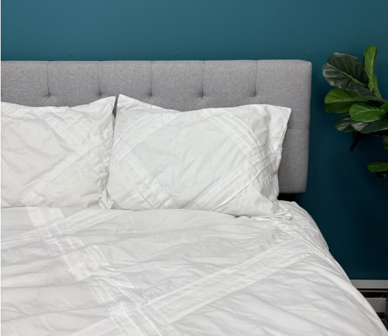 CLASSIC WHITE BEDSPREAD
