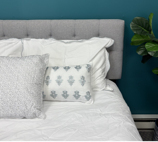 CLASSIC FLOWERS BEDSPREAD WITH ACCENT PILLOWS