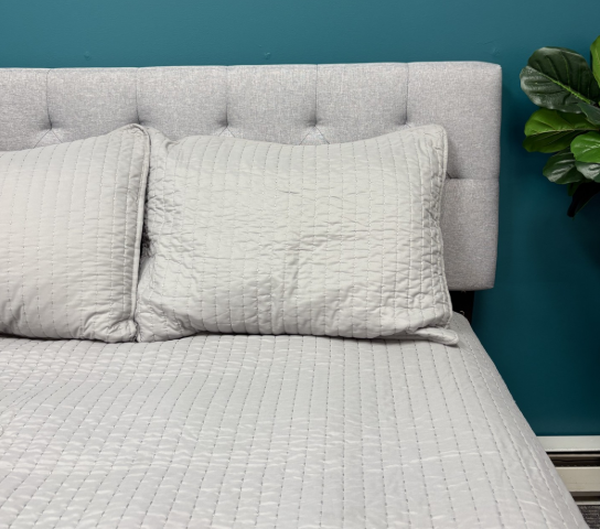 GREY LIGHT WEIGHT QUILT