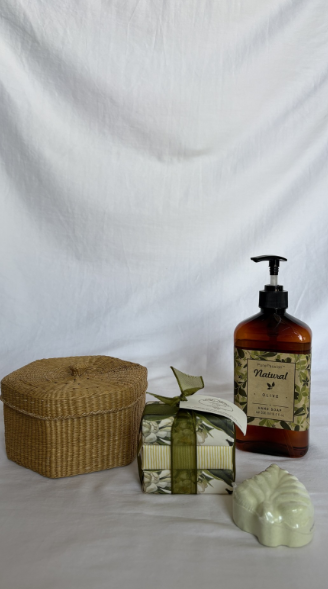 NATURAL AND CLEAN BATH BUNDLE