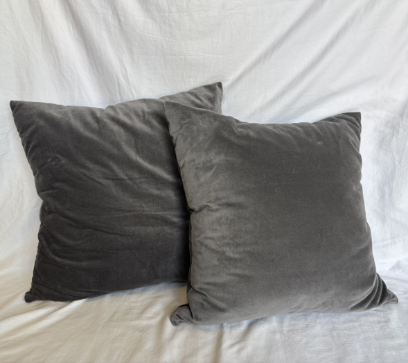VELVET AND SQUARE GREY PILLOWS SET OF 2