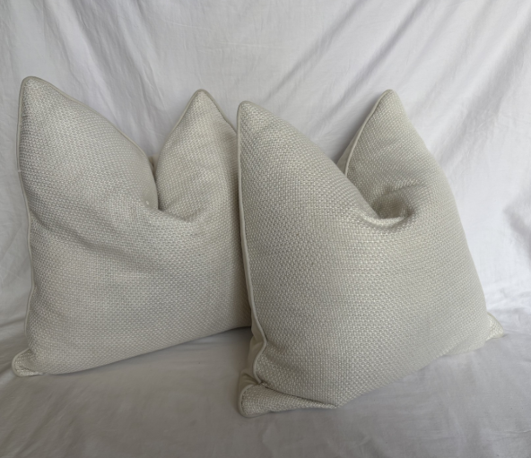 TEXTURED CREAM PILLOW SET OF 2