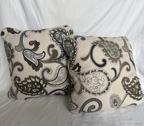 PAISLEY AND FLOWERS PILLOWS SET OF 2