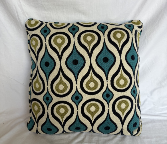 TEAR DROP PATTERNED PILLOW (SINGLE)